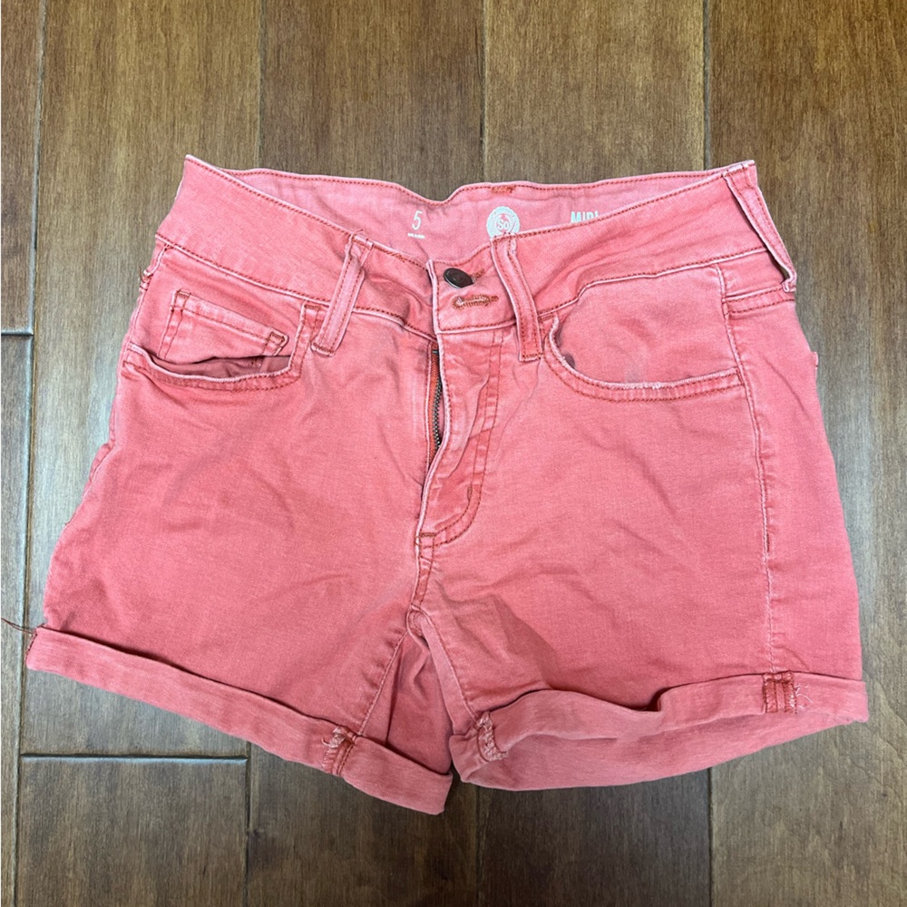 SO Red/Orange Jean Shorts Mid-Rise Short to Medium Length Size 5 Juniors